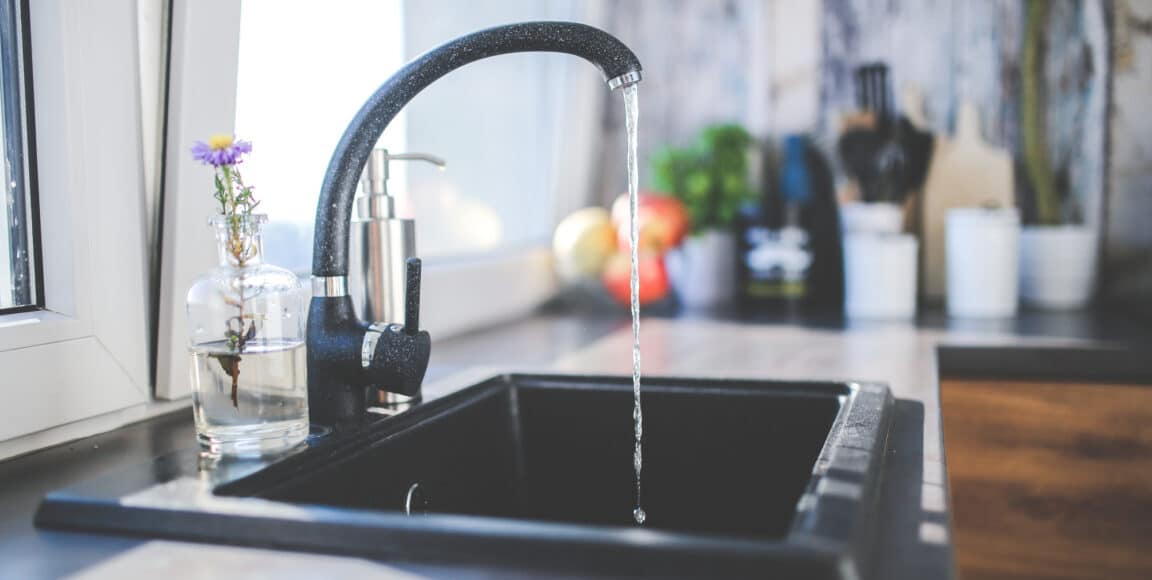 Kitchen Upgrade 101: The Different Kinds of Sinks Explained