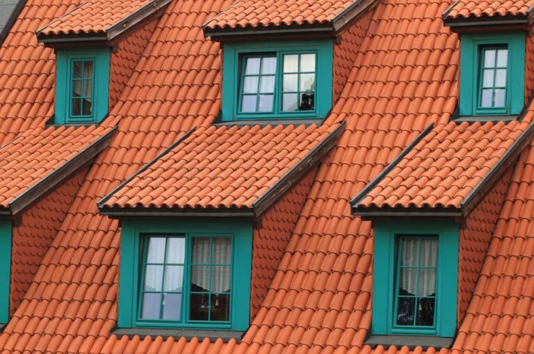 Factors to Consider When Choosing a Roofing Material