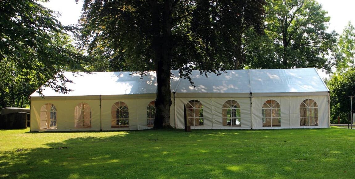 Tips for Choosing the Best Outdoor Tent For Start-up Commercial Events