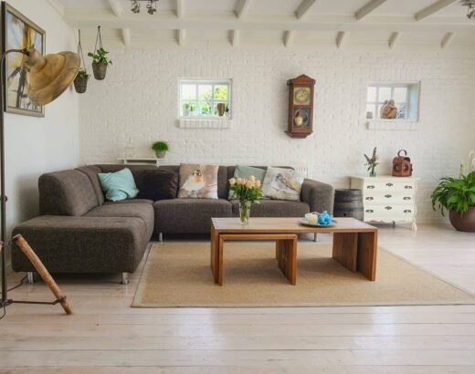 6 Essential Living Room Decorating Tips to Follow
