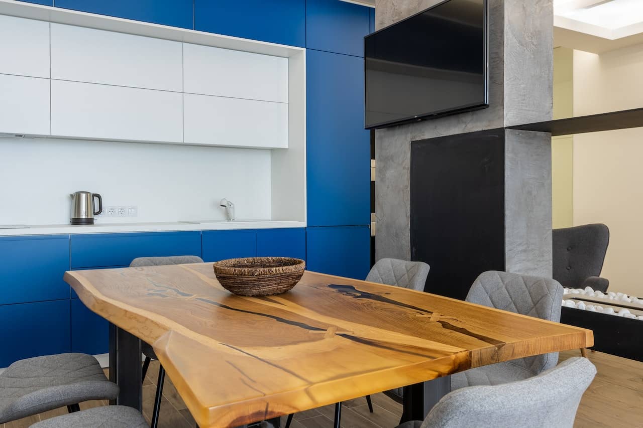 Timeless Appeal Of Blue Cabinets In Kitchen